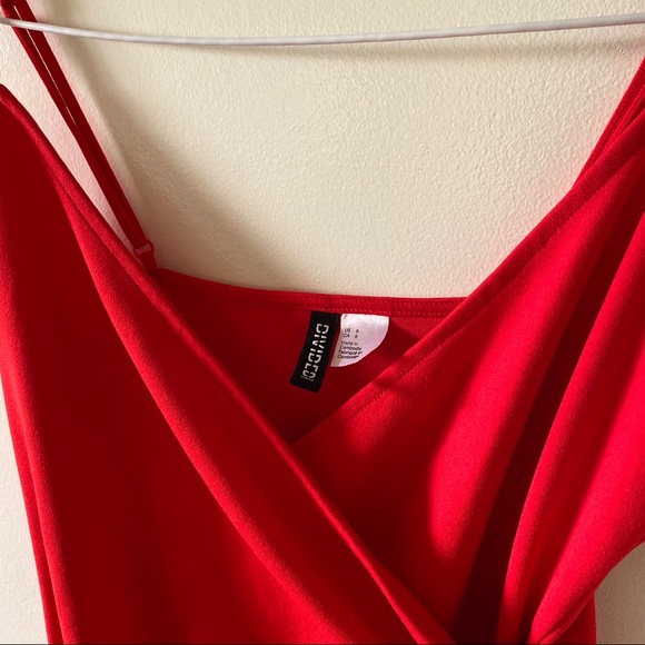 H&M Red Drawstring Mini Dress - Picture 2 of 7